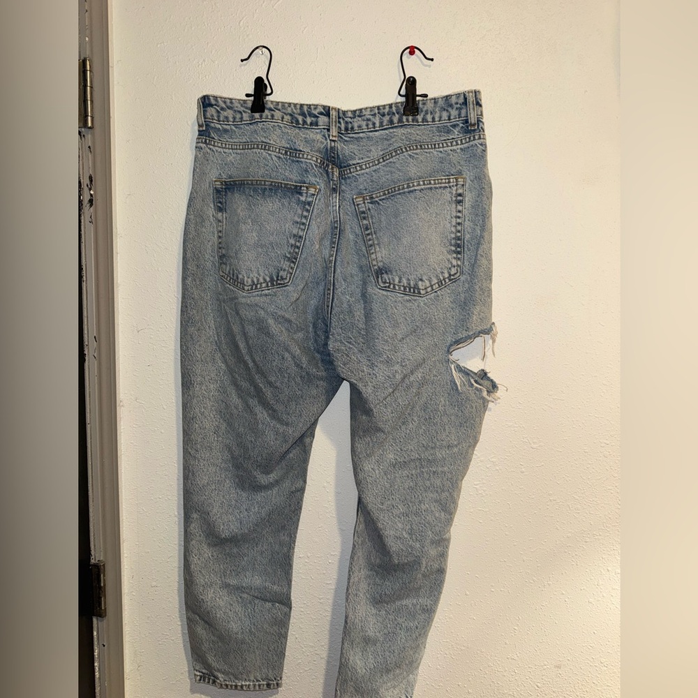 Topshop High Rise Ripped Mom Jean - Picture 3 of 7